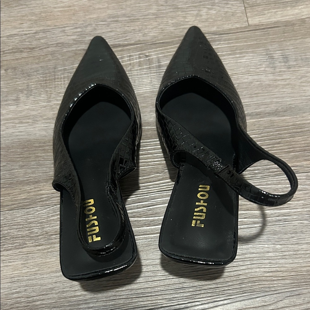 Black Women's Pointed-Toe Shoes